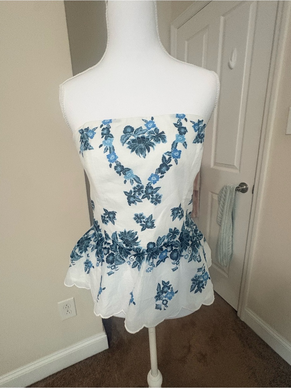 White House Black Market White Strapless Peplum Top with Blue Floral Embroidery
